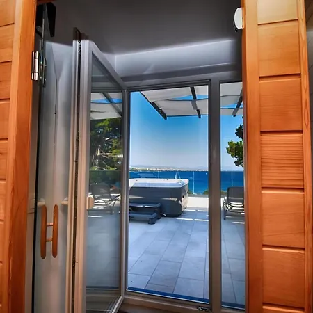 Luxurioeses Penthouse Mit Meerblick Und Sauna Vodice