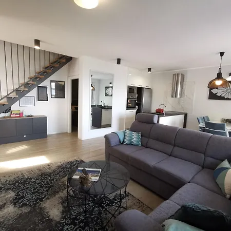 Luxurioeses Penthouse Mit Meerblick Und Sauna Apartment